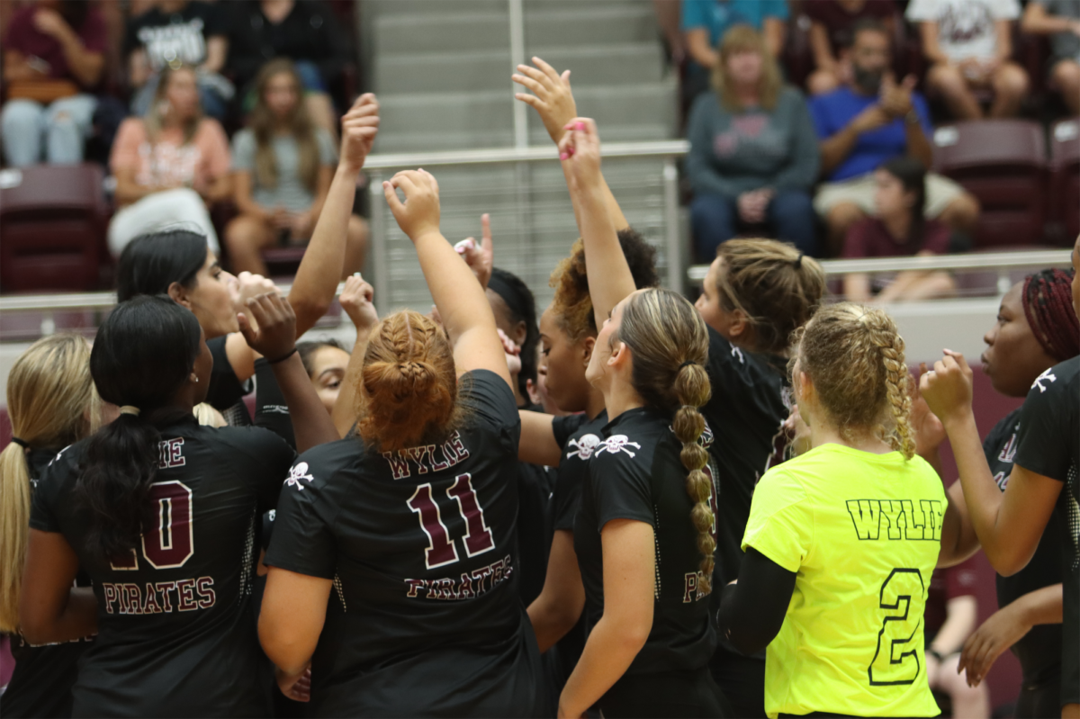 WHS Volleyball Beats Sachse