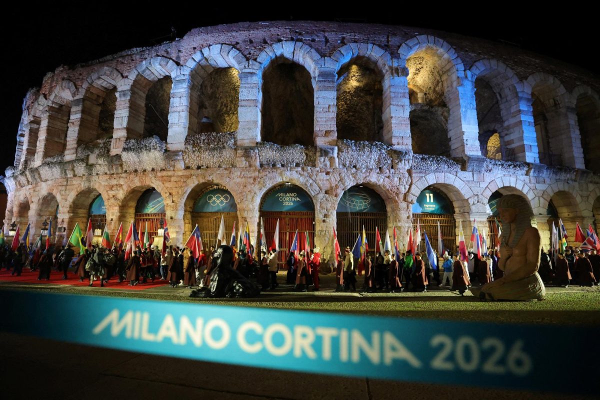 Milano Cortina 2026 Olympics - Ceremonies - Closing Ceremony - Verona Olympic Arena, Verona, Italy - February 22, 2026. General view of flagbearers outside the arena during the closing ceremony REUTERS/Fabrizio Bensch     TPX IMAGES OF THE DAY